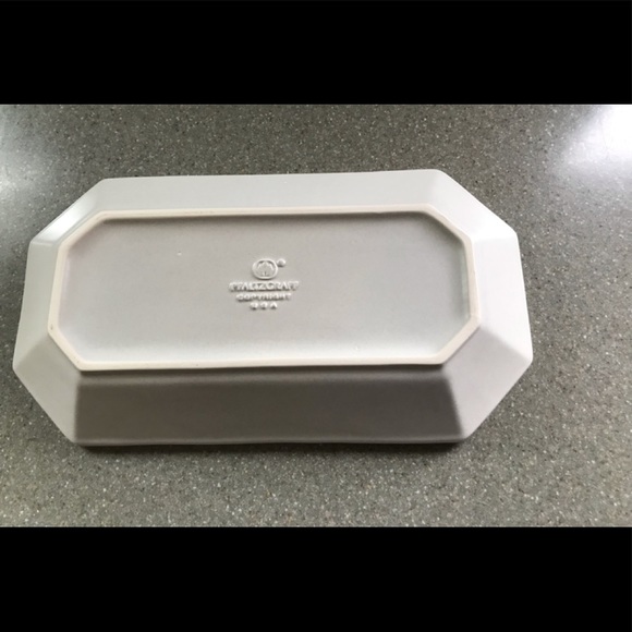 PFALTZGRAFF Yorktowne Bread Plate/Serving Platter.  Measures 12.25” X 6.75” - Picture 2 of 3